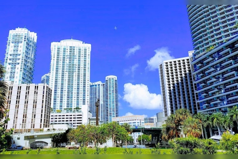 Miami Enjoys Sunshine and Warmth, Weekend Forecast Suggests Rain May Hold Off Until Sunday