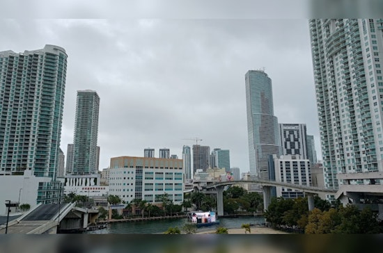 Miami Greets the Day with Fog and Rain, Sunny Week Ahead Expecting Weekend Showers