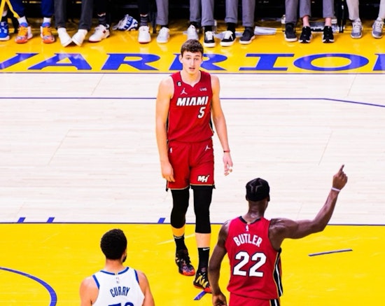 Miami Heat Overwhelm Milwaukee Bucks 123-97 as Jovic Shines Amid Absence of Jimmy Butler