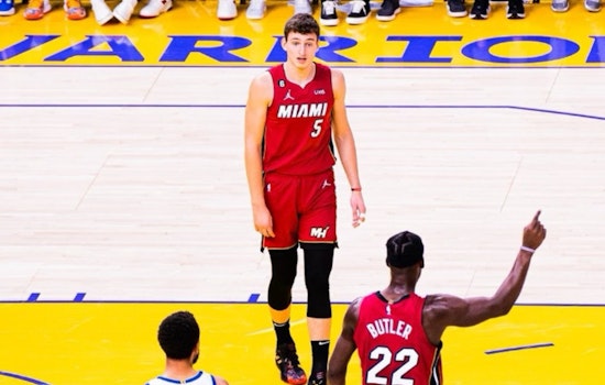 Miami Heat Overwhelm Milwaukee Bucks 123-97 as Jovic Shines Amid Absence of Jimmy Butler
