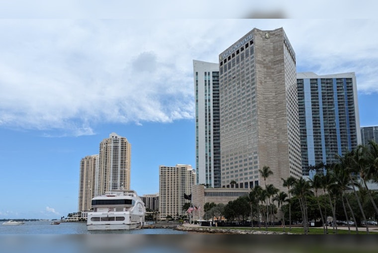 Miami's Valentine's Day Graced with Cool Breeze, Weekend Showers on Horizon