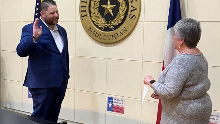 Midlothian Police Department Welcomes Veteran Officers Rittimann and Valley to the Force