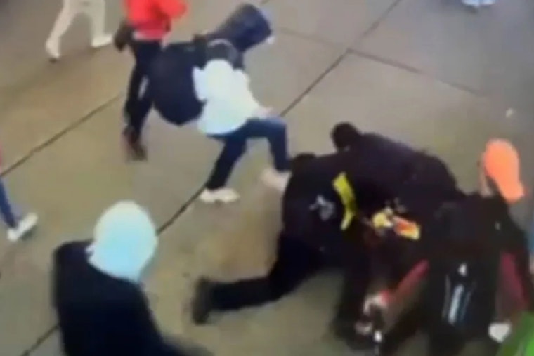 Migrants Suspected in NYPD Assault Detained Again in Arizona, Bail Reform Under Fire in New York