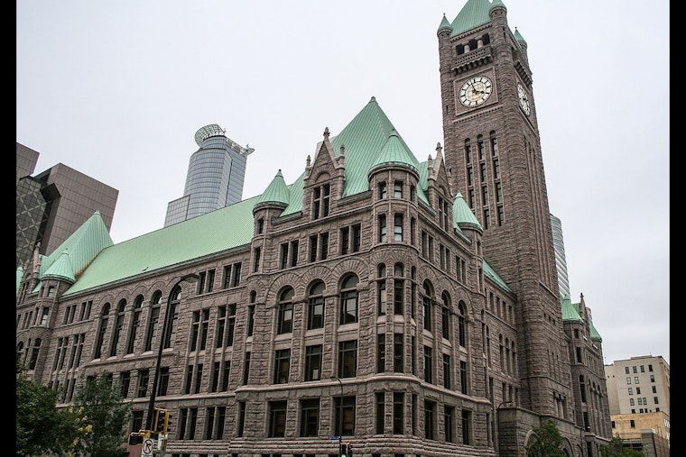 Minneapolis City Council Advances Uber, Lyft Minimum Wage Ordinance with Strong Support