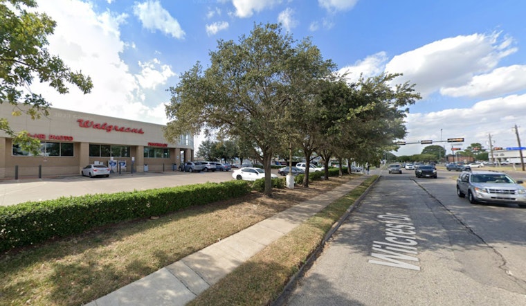 One Dead, Another in Critical Condition After Houston Shooting as Police Seek Public's Help