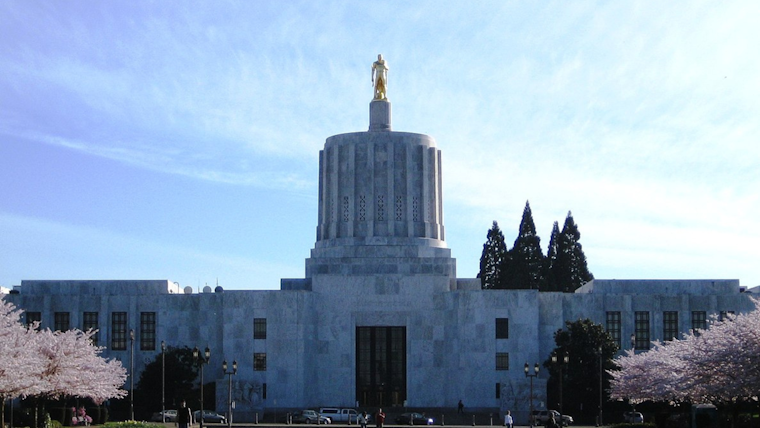 Oregon Lawmakers Hurry to Pass Key Bills as Midpoint of Legislative Session Arrives