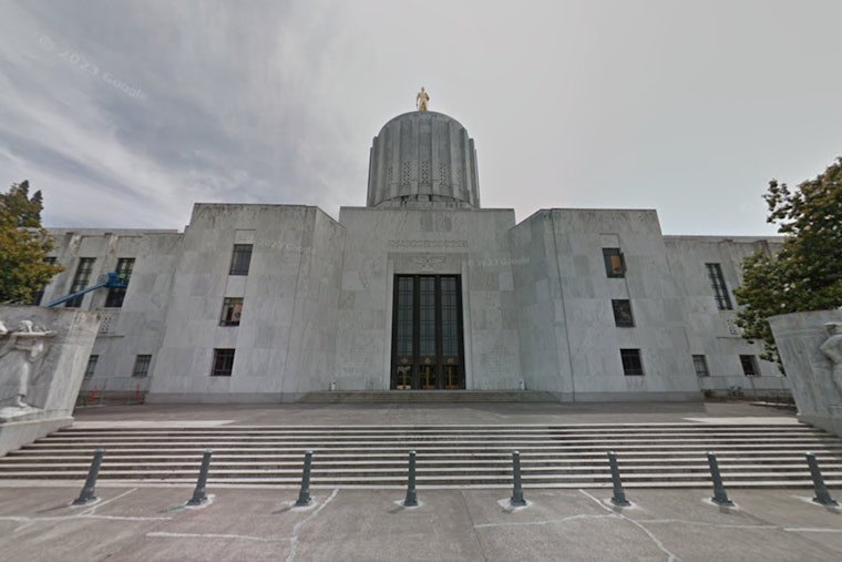 Oregon Supreme Court Disqualifies 10 GOP Senators From Re-election After Walkout Over Legislation