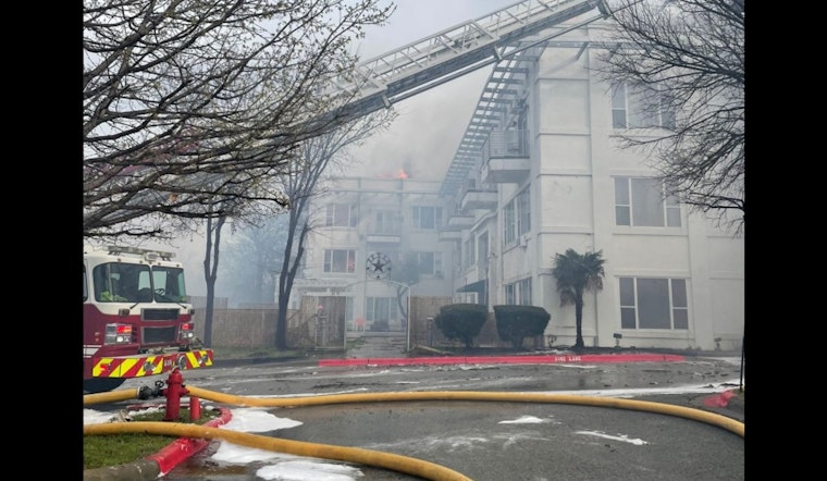 Over 130 Firefighters Tackle Gusty Blaze at Austin Hotel, Traffic Snarls After I-35 Closure