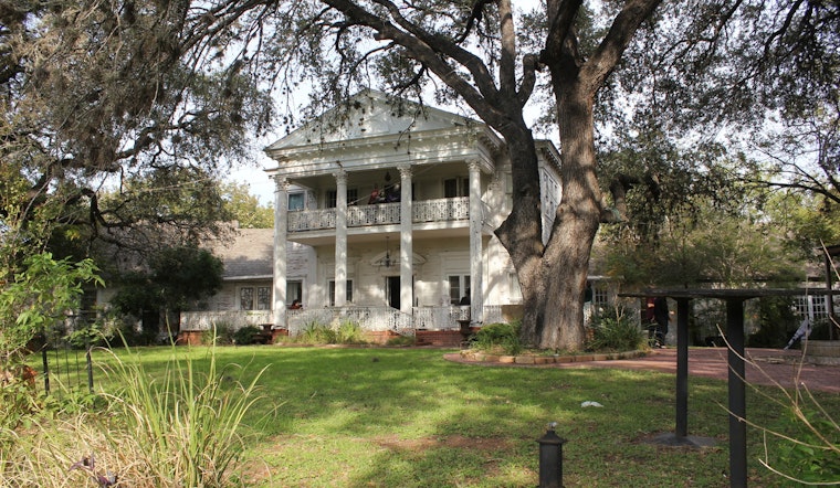 Owner Holds Suspects at Gunpoint After Teen Intrusion at San Antonio's Black Swan Inn