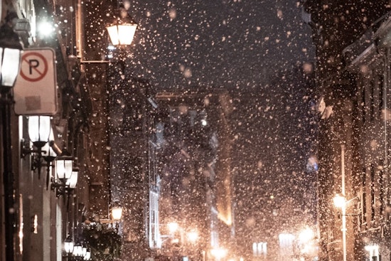 Pacific Northwest Teeters Between Rain and Snow, Montana Gears Up for Snow Surge