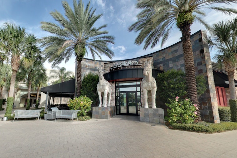 Palm Beach Gardens Police Search for Two Suspects Following Shooting at Gardens Mall