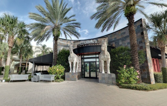 Palm Beach Gardens Police Search for Two Suspects Following Shooting at Gardens Mall