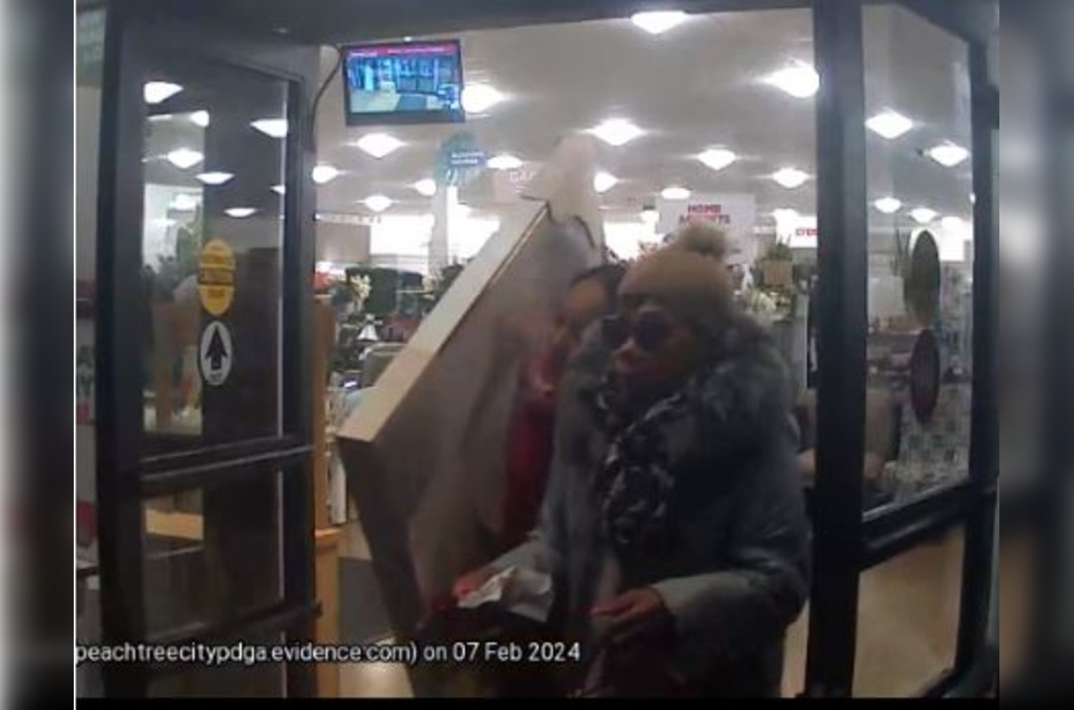 Peachtree City Police Seek Public's Help To Nab Suspects In Homegoods