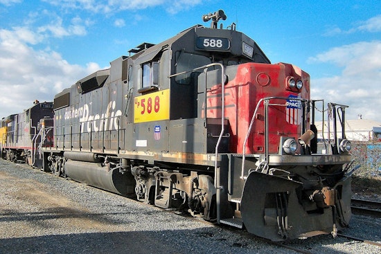 Phoenix Commuters Face Delays as Stalled Union Pacific Train Disrupts Traffic Near Airport