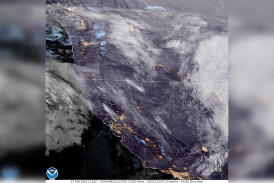 Portland Braces for Rain, Snow Mix with East Winds as NWS Forecasts Unsettled Weather