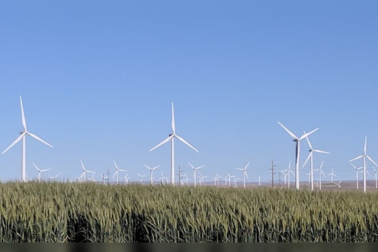 Report Uncovers Oregon Lobbyists Caught Between Green Advocacy and Fossil Fuel Interests