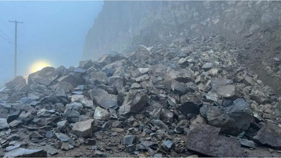 Rockfall the Size of Cars Shuts Down Highway Near Biggs Junction, Motorists Rerouted