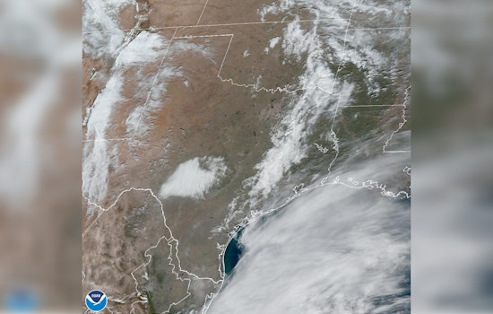 San Antonio Braces for Mixed Weather with Sunshine and Impending Storms, Says National Weather Service