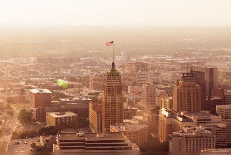 San Antonio's Weather Keeps Residents Guessing with Mix of Clouds and Sun