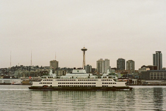 Seattle Braces for Overcast Skies and Rain as Temperatures Hover in the Mid-40s to Low 50s