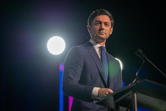 Senator Ossoff Pressures Biden Admin over Financial Aid Delays Affecting Georgia Students