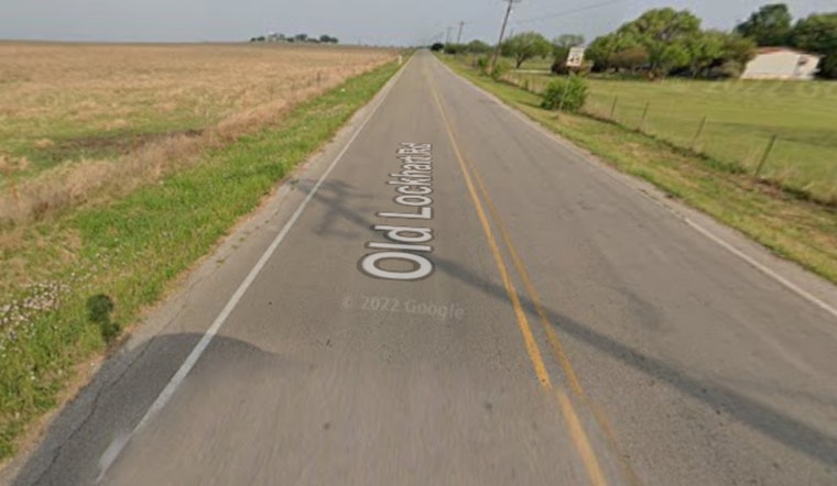 Seven Injured, Including Three Children, in Two-Vehicle Crash Near Mustang Ridge, Texas