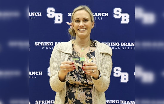 Spring Branch Math Teacher Traci Collie Wins KENS 5 EXCEL Award for Innovative Approach
