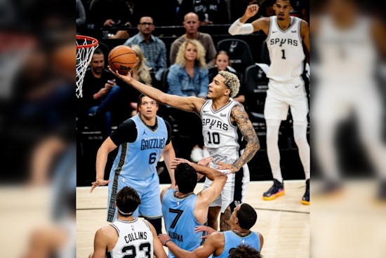 Spurs Triumph Over Trail Blazers 116-100, Sochan and Wembanyama Shine Amidst Portland's Simons' 40 Points