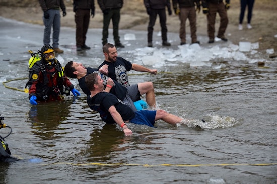 St. Peter Gathers Hundreds for Polar Plunge, Raising Over $4,200 for Minnesota Special Olympics