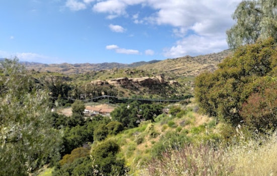 Stranded Hiker Rescued in Coordinated Los Angeles Fire Department Operation Near Chatsworth Park South