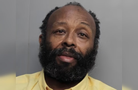 Survivor Confronts Suspect in 1990 Miami Beach Murder Case as Trial Unfolds
