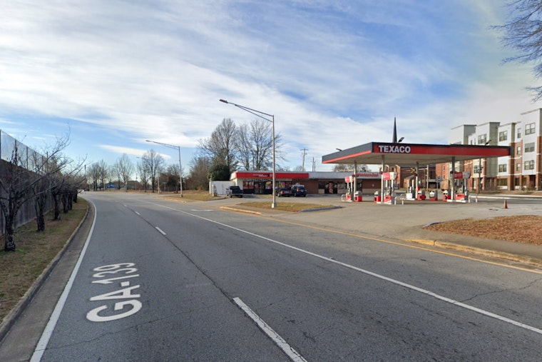 Suspect Detained After Man Killed in Alleged Argument at East Point Gas Station