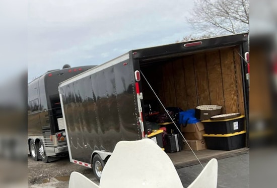 Tempe’s Roger Clyne & The Peacemakers Urge Fans to Help Locate Stolen Trailers With Band Equipment