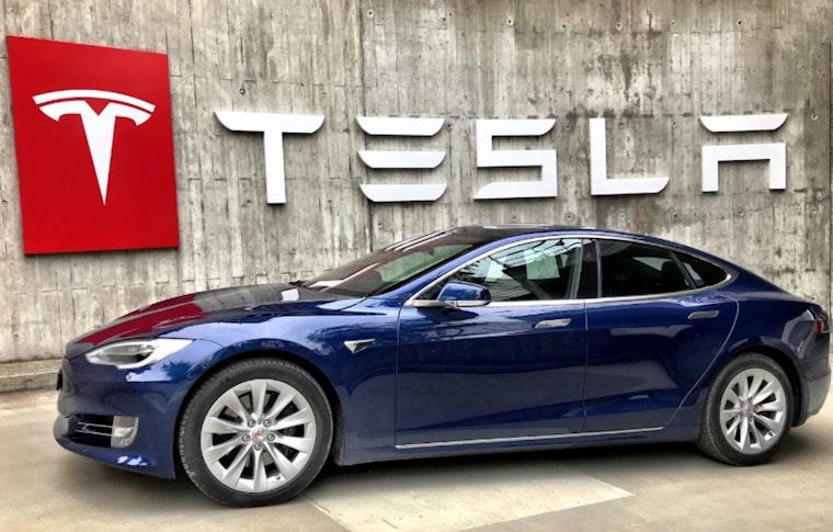 Tesla Initiates Massive U.S. Recall Over Safety Concerns, Musk Eyes Texas for Corporate Home Base Amid Legal Struggles