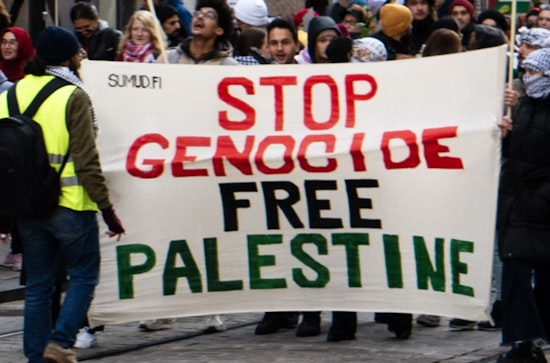 Texans Rally at State Capitol to Demand End to Israel-Hamas Conflict