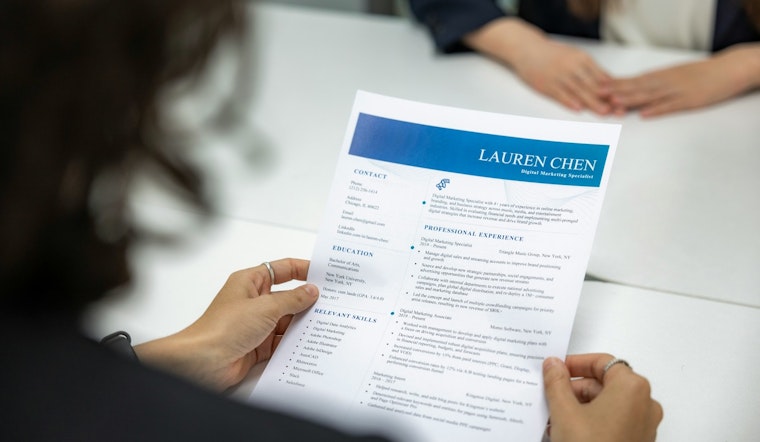 Texas Anticipates Robust Job Growth in 2024, Adds 283,500 Positions Amid Economic Resilience