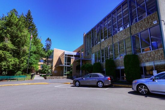 Threatening Phone Call Triggers Lockdown at Oregon Episcopal School in Southwest Portland