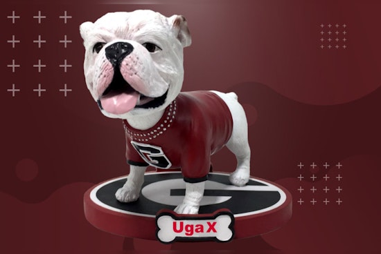 UGA X "Que" Immortalized in Limited Edition Bobblehead Following Mascot's Passing, Fans Pre-Order Next Batch