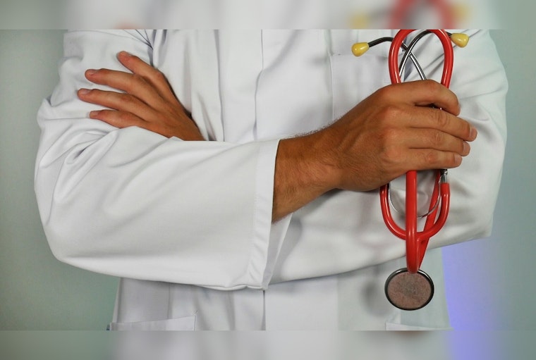 Uncovered Abuse Scandal Rocks Illinois Health Systems as Predatory Medics Prey on Patients