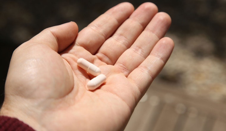 University of Texas Study Suggests Paxlovid Could Prevent Hospitalizations and Save Billions in Healthcare Costs