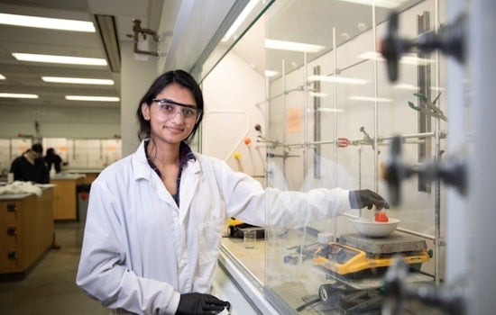 UT Austin Hits Academic Jackpot, Research Spend Zooms Past $1B!
