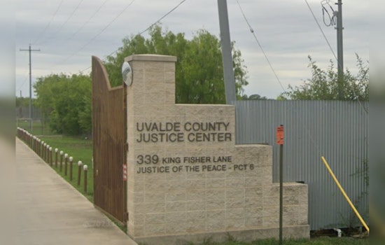 Uvalde Father of Massacre Victim Detained Amid Quest for Justice at County Justice Center