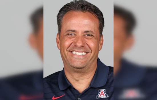 UW Coach Jedd Fisch Aims to Blend NFL Appeal and NIL Deals in Fresh Recruiting Strategy