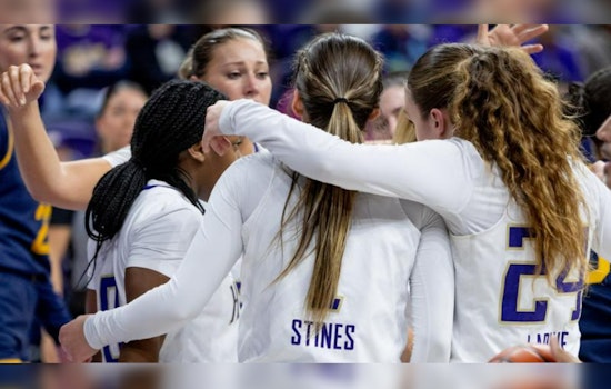 Washington Women's Basketball Team's Comeback Falls Short Against California, Suffering Fourth Straight Loss