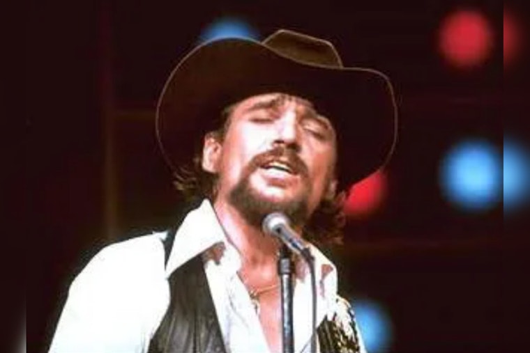 Waylon Jennings' Spirit Reverberates in Phoenix with Tributes and Fundraiser Honoring His Legacy