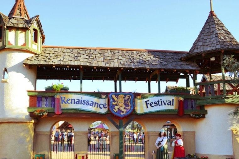 Weekend Spots in Arizona, Hurricanes vs. Coyotes Hockey, Arabian Horse Show, Renaissance Festival and More
