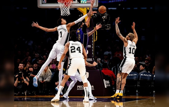 Wembanyama's Record "5×5" Overshadowed by Spurs' Loss to Lakers