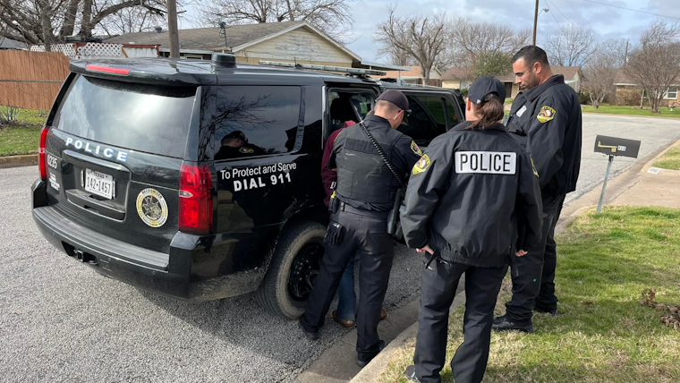 White Settlement Police Arrest Multiple Individuals on Felony Warrants, Suspected Burglar Caught in the Act