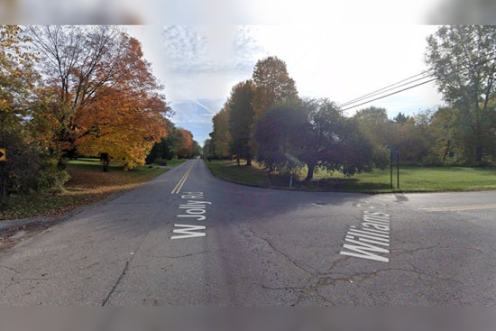 1 Dead, 2 Rescued After Suspected DUI Crash Sends SUV into Grand River in Lansing