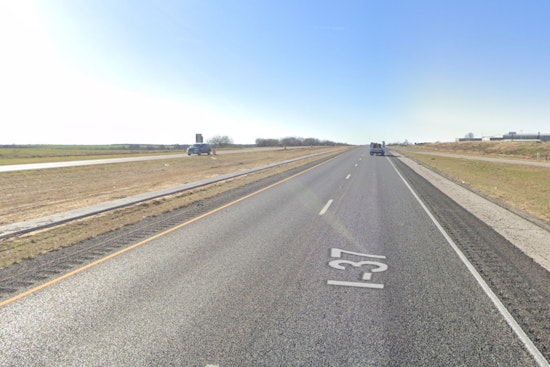 18-Wheeler Crash Causes Major Traffic Delays on I-37 in San Antonio